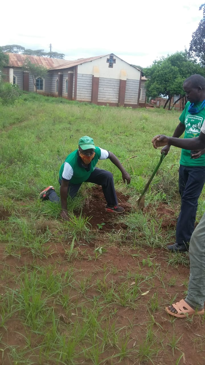 Mwanyani Dispensary Tree Planting 09-05-2020 24