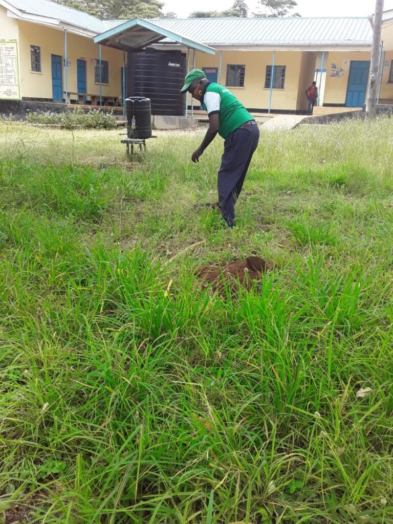 Mwanyani Dispensary Tree Planting 09-05-2020 7